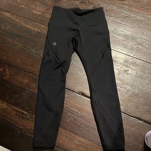 Black underarmour leggings